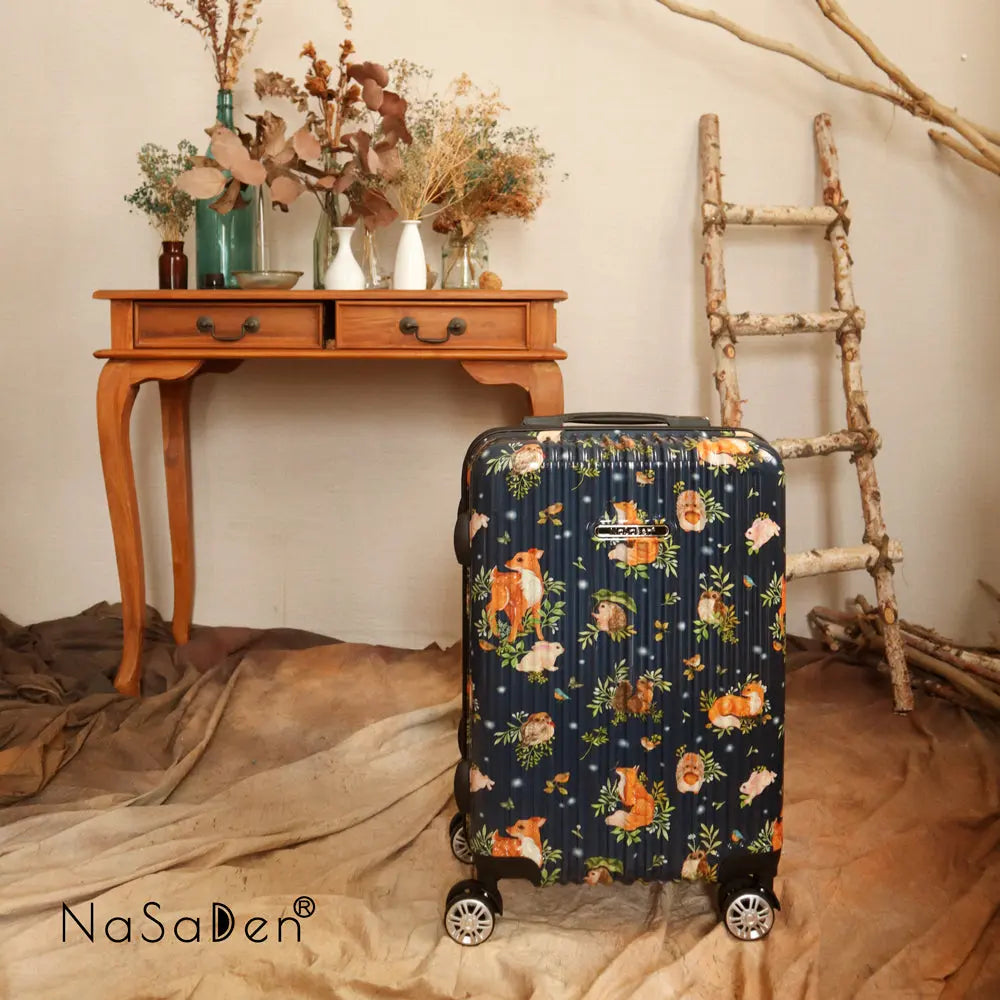 港澳部落客【二代版 毓】NaSaDen 納莎登新無憂 限量聯名款/經典款 拉鍊行李箱22吋/26吋/29吋 NaSaDen行李箱